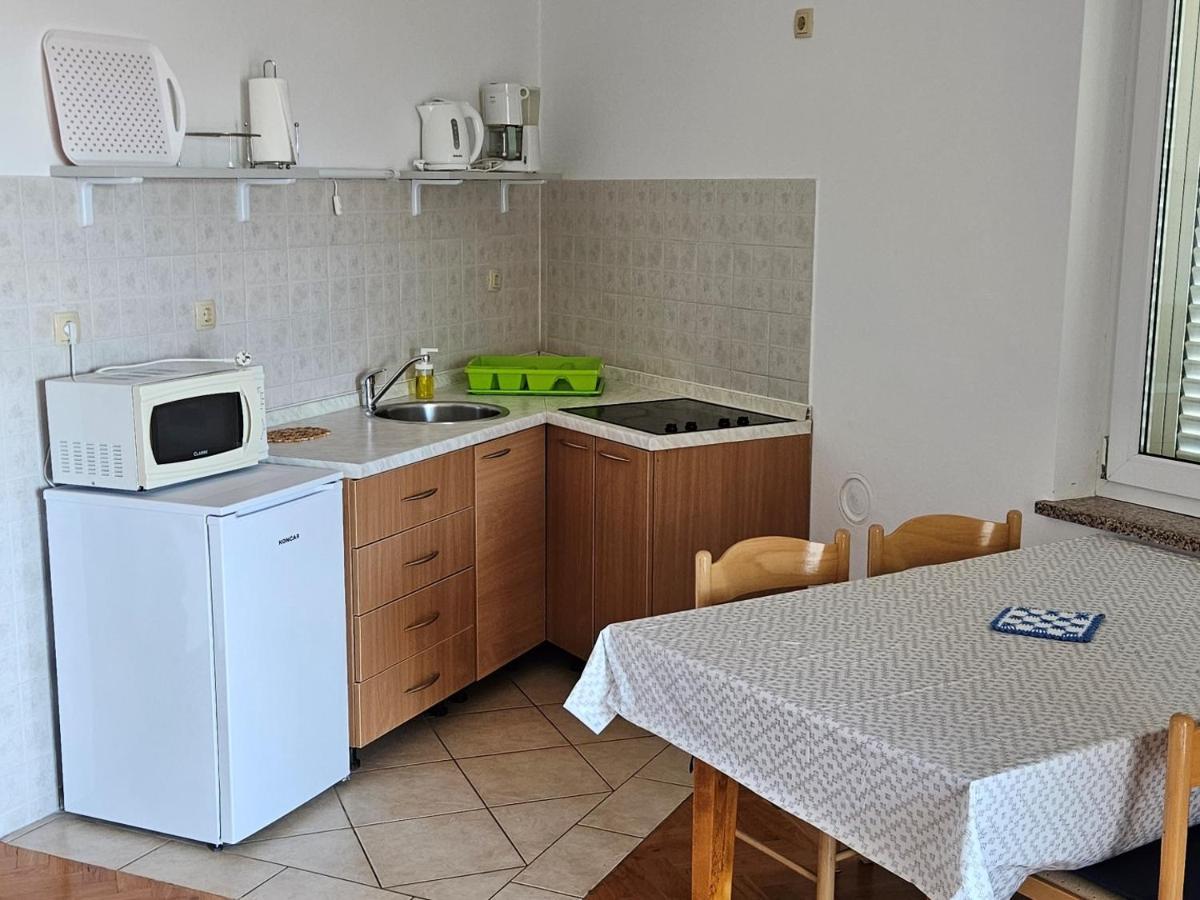 Apartments Trojak Baška Exterior foto
